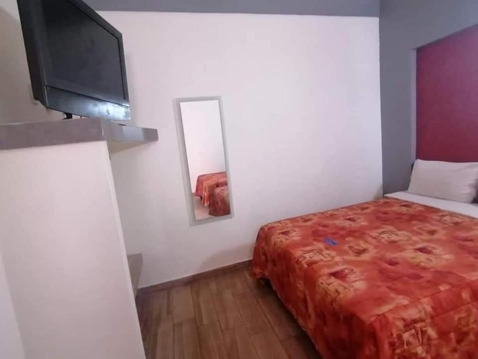 Hotel Ja Centro Гвадалахара Экстерьер фото